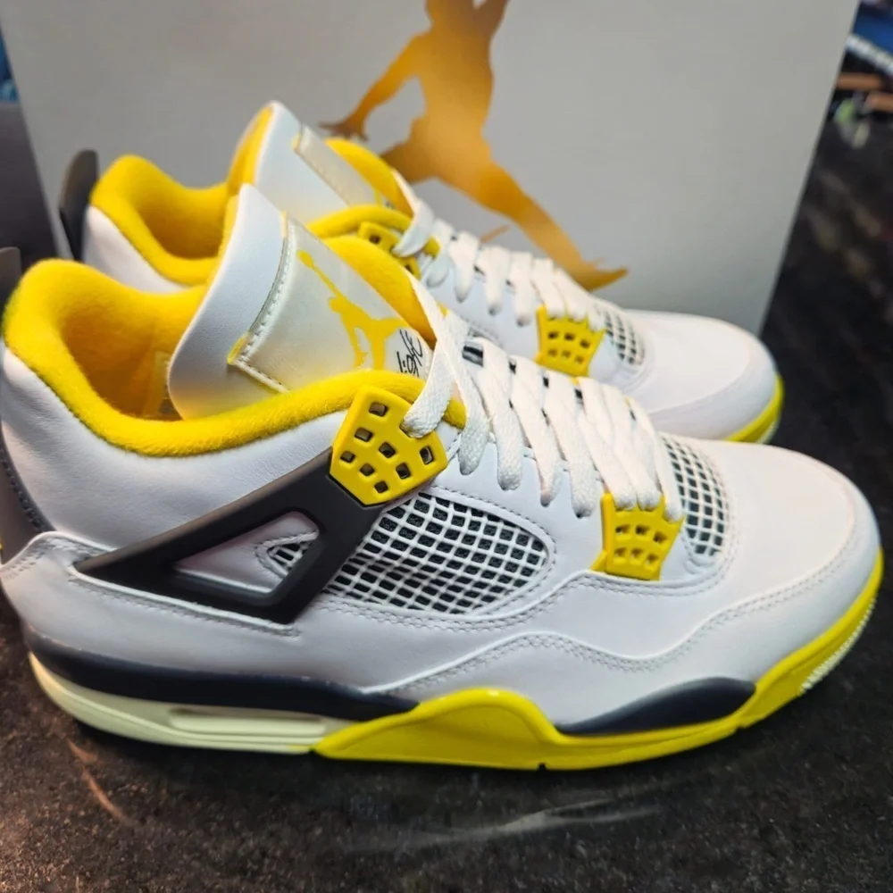 Size various - unisex Air Jordan 4 Retro Vivid Sulfur WIn-hand Ship Aq9129-101